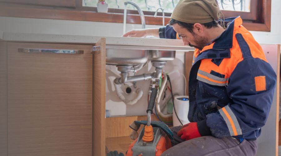 Professional same day plumber in Four Lakes, WA